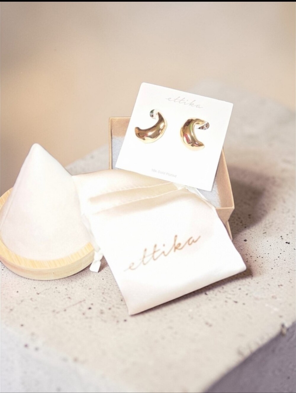 Ettika True Golden 18k Gold Plated Crescent Hoop Earrings, NIP